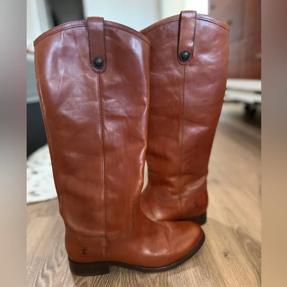 Frye Melissa Button 2 Boot women’s size 7B- excellent used condition - Picture 8 of 8